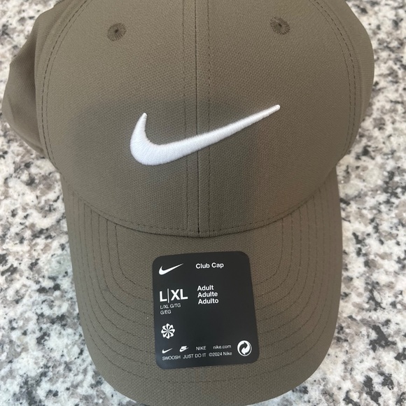 Men’s Nike hat, baseball hat - Picture 2 of 4